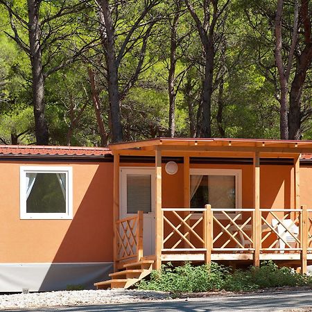 Mobile Homes Basko Polje Campground Baska Voda Bagian luar foto