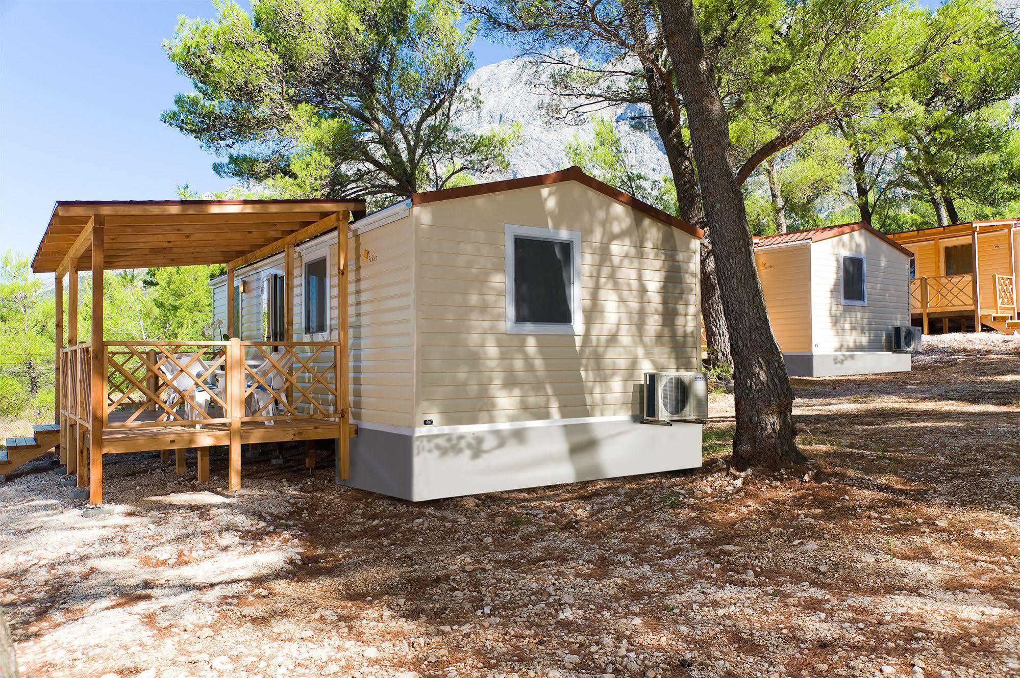 Mobile Homes Basko Polje Campground Baska Voda Bagian luar foto