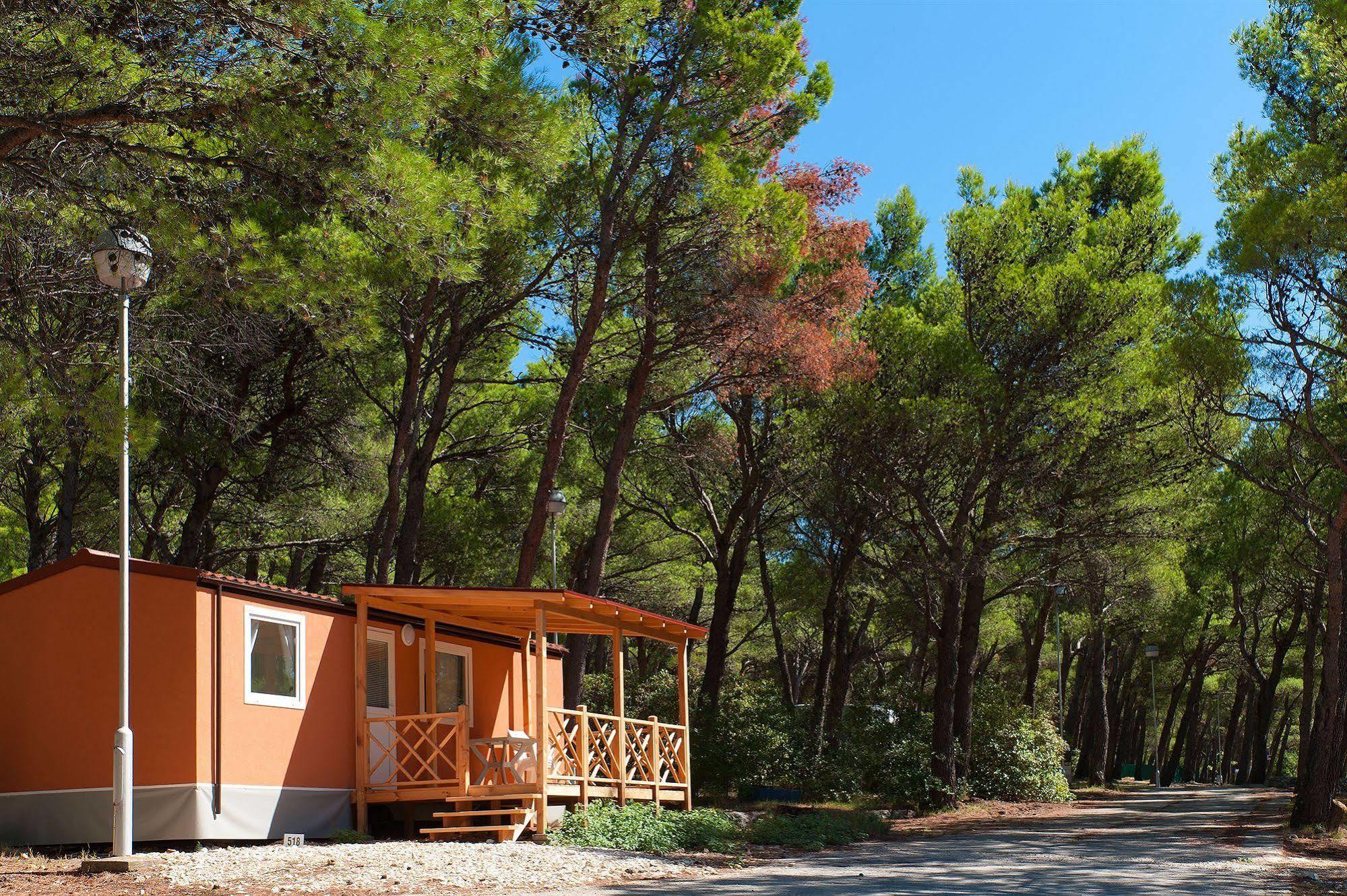 Mobile Homes Basko Polje Campground Baska Voda Bagian luar foto